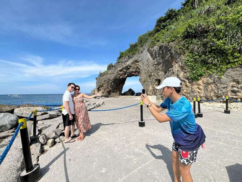 2-Hour Boracay Land Tour via Etrike - What the guide actually adds: history, photo help, and “model” confidence
