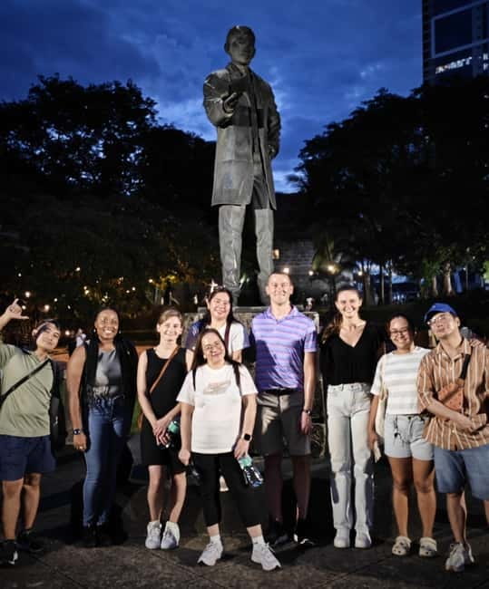 A Night in Old Manila: Intramuros Walking Tour - Why Intramuros at 5:30 PM Feels Like a Different Place