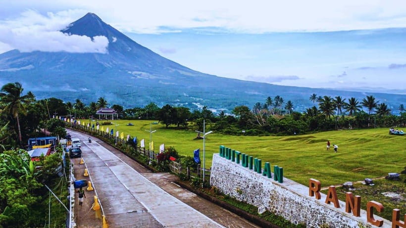Albay Bicol Full Day Join-In-Tour by ZCHEDULISTA - FarmPlate: a familiar break for food and souvenirs