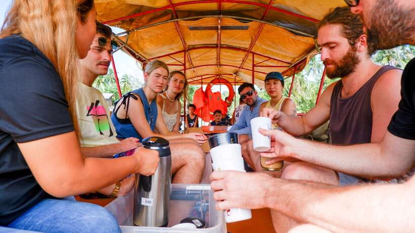 Bohol: Chocolate Hills and Countryside Tour - Loboc River SUP: included water time and the fastest way to feel refreshed