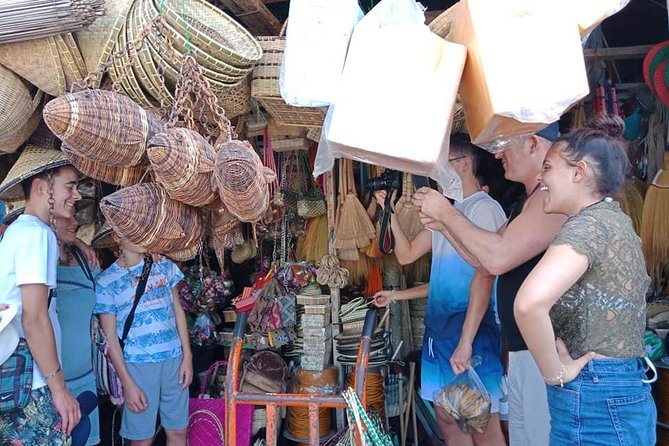Bohol Chocolate hills and Waterfalls Ecotour - Breakfast at Tagbilaran Sea Port, then tarsiers up close
