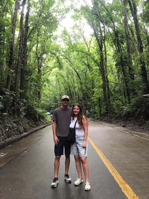 Bohol: Chocolate Hills, Loboc River, and Tarsier Tour - Loboc River Floating Cruise: Music, Dancing, and a Food Reality Check