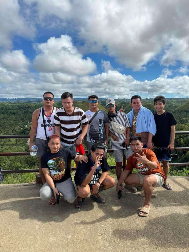 Bohol: Chocolate Hills Tour - Bilar’s man-made forest corridor: a photo stop with mood