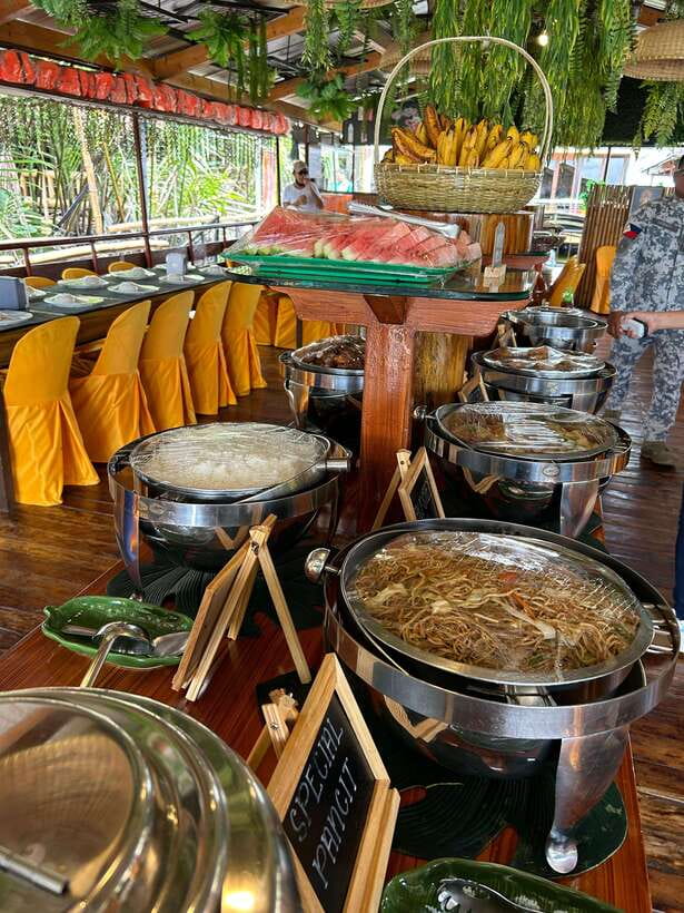 Bohol: Chocolate Hills Tour with Loboc River Cruise & Lunch - Starting point at McDonald’s Panglao, and why the timing matters