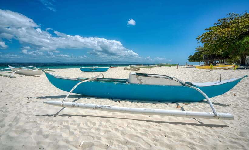 Bohol PREMIUM PAMILACAN Island Tour - The local lunch that makes the day feel complete