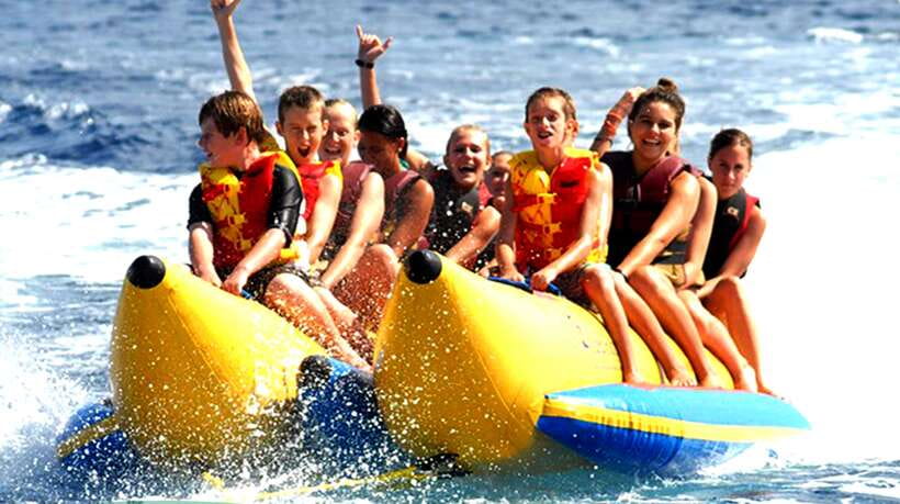 Boracay: Inflatable Banana or Dragon Boat Ride - Getting to Boracay Station 1 or Station 3, then meeting the water team