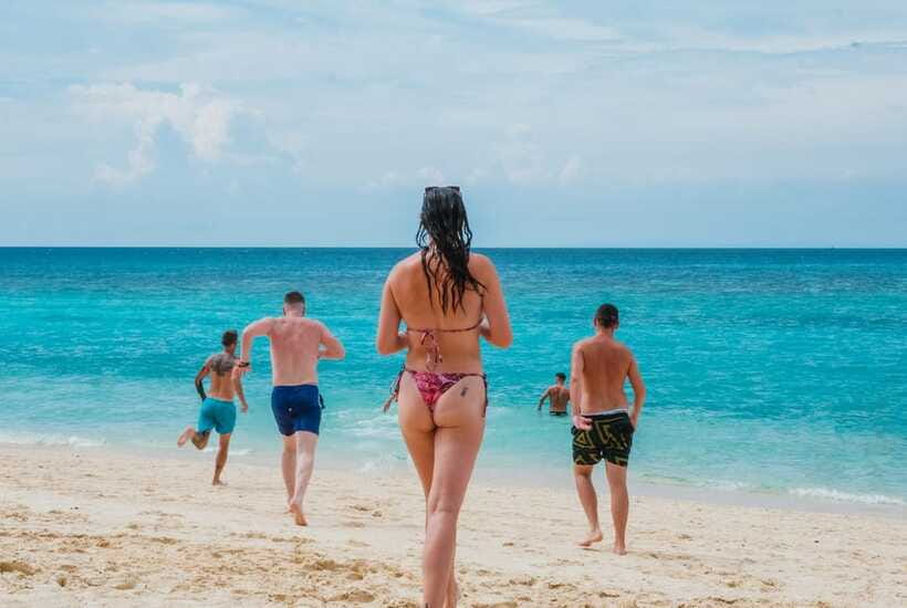 Boracay: Island Hopping & Cliff Jumping by Haqqy Life - Lunch at a local restaurant plus heavy snacks and a welcome drink