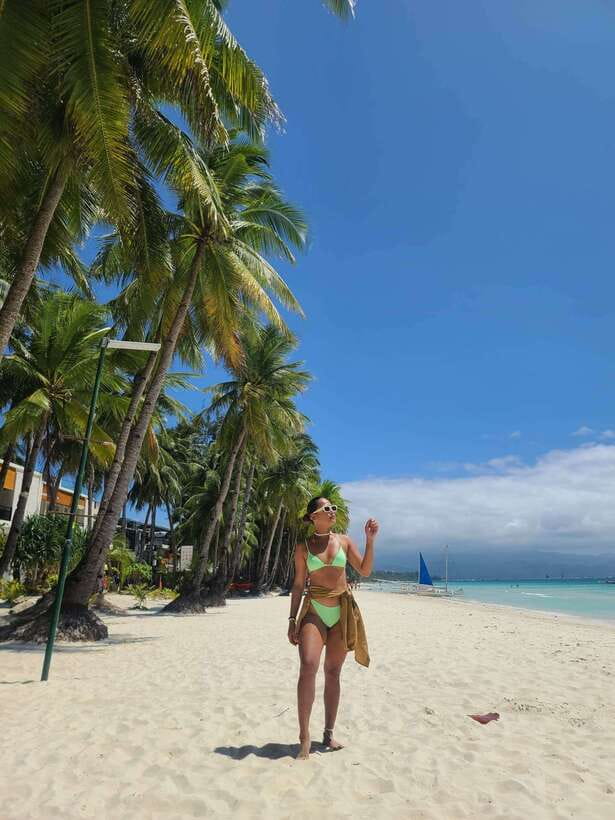 Boracay Island Hopping Experience - What to Bring for Sun, Water, and Quick Changes
