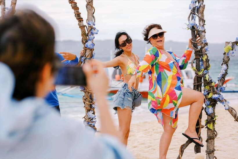 Boracay: Island Hopping with Crystal Kayak & Helmet Diving - What to Bring So You Don’t Feel Miserable in the Middle of the Day