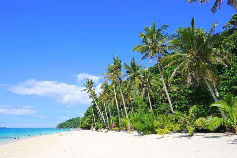 Boracay: Island Hopping with Crystal Kayak & Helmet Diving - Island Hopping Day: Beaches, Snorkeling Stops, and Lunch