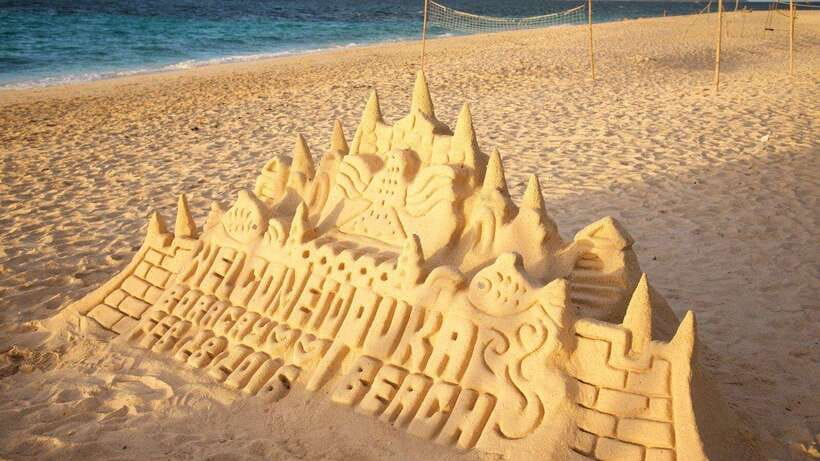 Boracay: Island Hopping with Parasailing Experience - Where you meet, pickup timing, and how to avoid stress