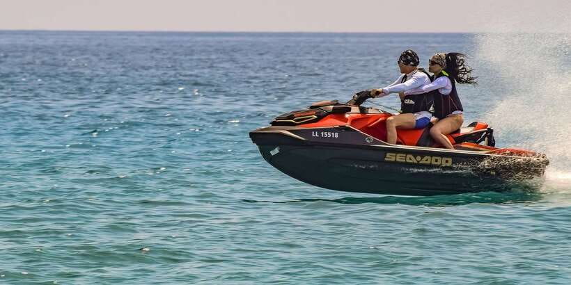 Boracay: Jet Ski Experience - First ride with a crew member: your “learning curve” moment