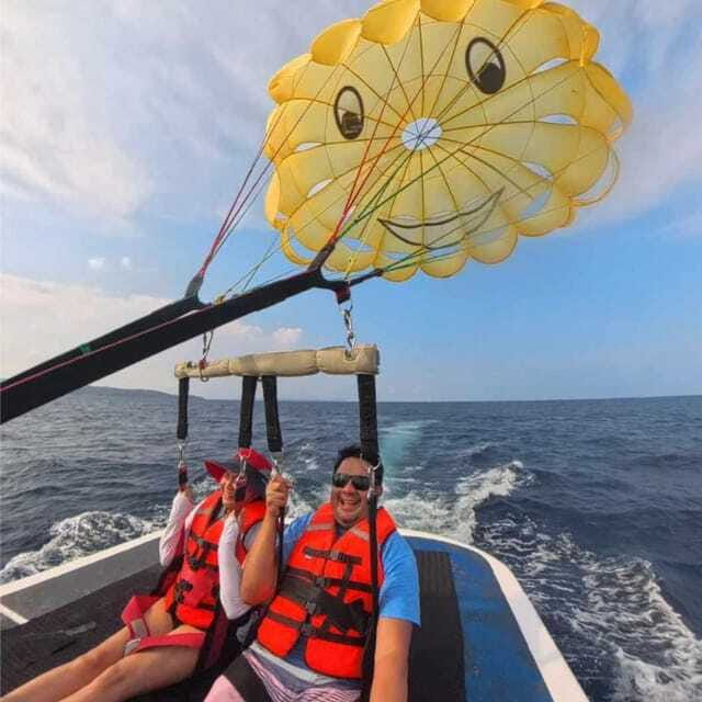Boracay: Parasailing Adventure with Insta 360-Degree Camera - How the 15 minutes in the air usually feels