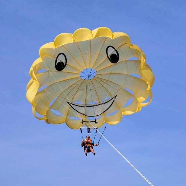Boracay: Parasailing, Island Hopping, ATV Ride and Kawa Bath - Snorkeling on Boracay: enough time to see, not enough to get bored