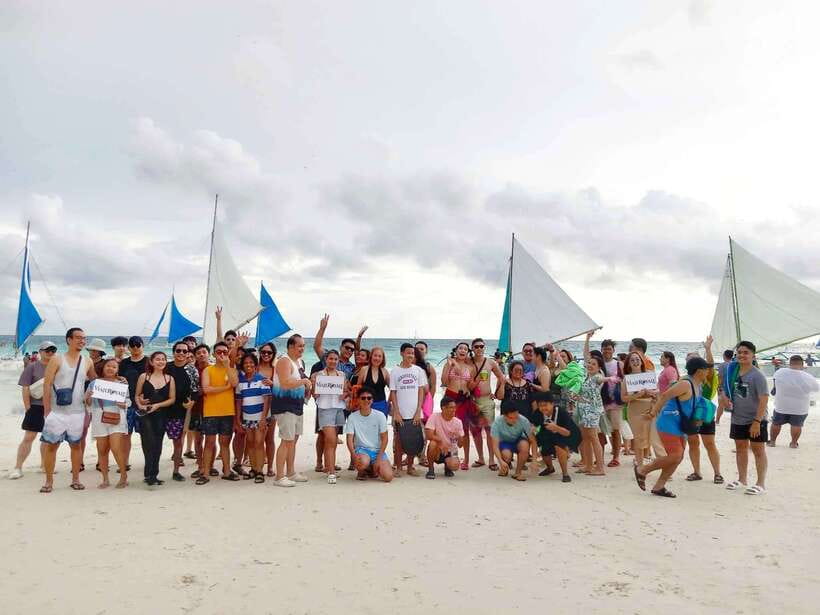 Boracay: Paraw Sailing - Small group comfort: why limited to 8 changes the whole trip