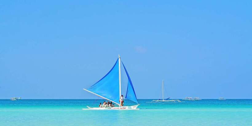 Boracay: Paraw Sailing - What’s included, and what you need to plan for