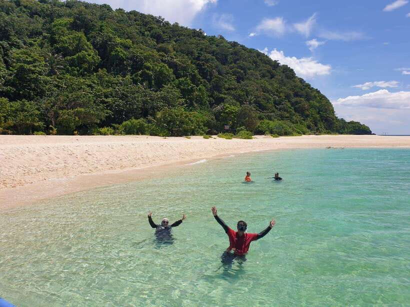 Boracay: Private Island Hopping & Snorkeling Tour - A private boat loop that keeps your day feeling yours