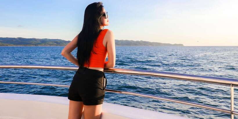 Boracay: Scenic Sunset Cruise with Live Music - Snacks and drinks: what’s truly included, and what costs extra