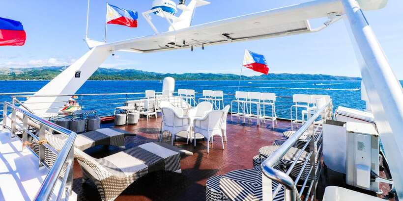 Boracay: Scenic Sunset Cruise with Live Music - Who should book this, and who should skip it