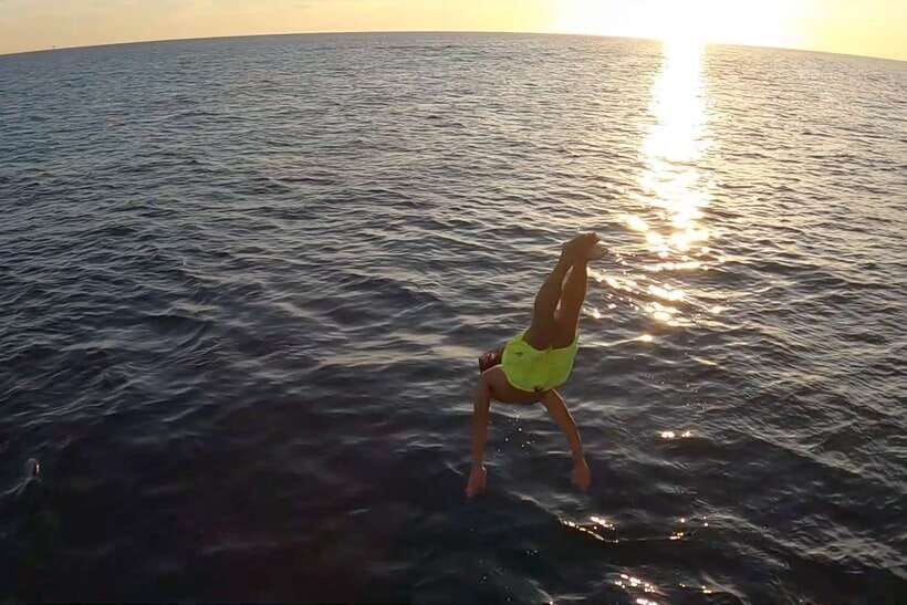 Boracay: Sunset Boat Party with Snacks - Music, social time, and the vibe that drives the ratings