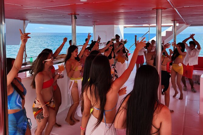 Boracay Sunset Cruise with Party DJ & Unlimited Food and Drinks - Why this Boracay sunset party cruise works at golden hour