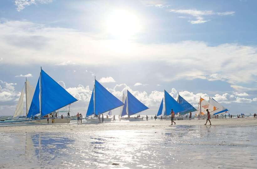 Boracay: Sunset Paraw Sailing Trip - Meeting at White Beach by Astoria: Easy If You Know the Target