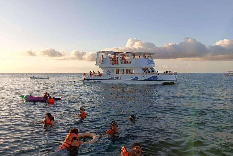 Boracay: Ultimate Party Cruise aboard the Andy World Yacht - Why a Boracay sunset party on the Andy World yacht feels special