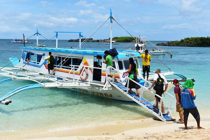 Caticlan Airport Transportation to Boracay Island Round Trip - Meeting at Booth 16: the first 15 minutes that make or break everything
