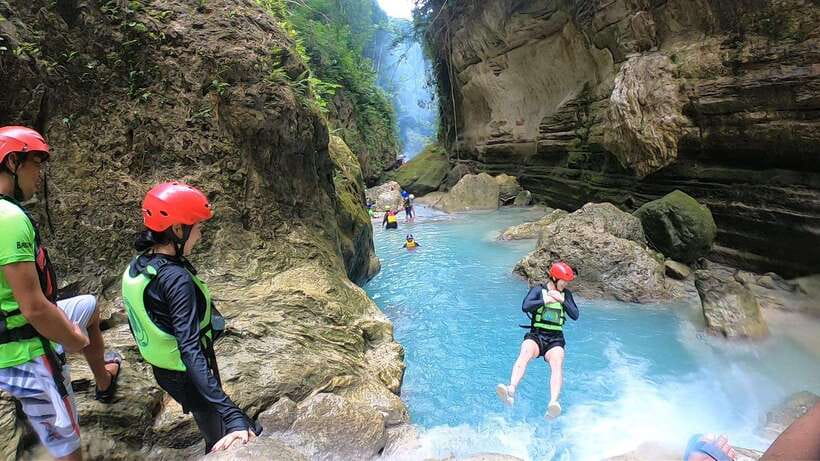 Cebu: Pescador Island, Sardines run and Kawasan Canyoneering - Kawasan canyoneering: jumps, slides, and pool swims