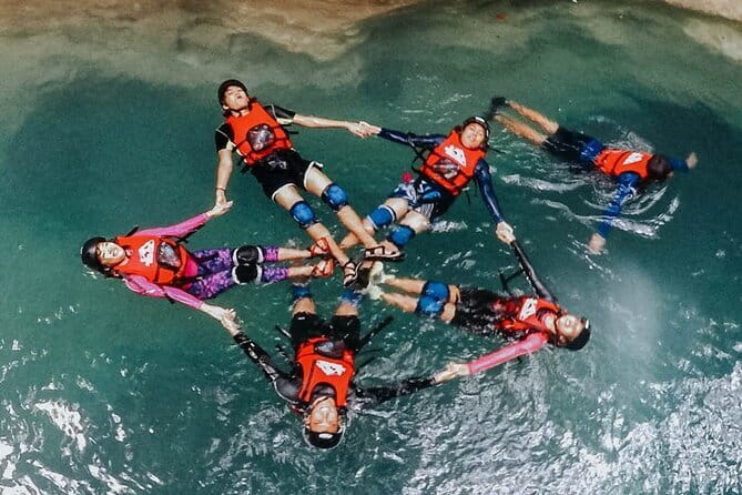 Cebu Private Tour 3 Islands Hopping Gilutungan Caohagan Nalusuan - Stop 2: Hilutungan (snorkeling) where the fish show up fast