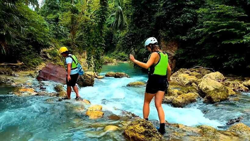 Cebu South Falls: Mantayupan, Kawasan, Inambakan & Aguinid - Kawasan Falls near Badian: the turquoise swim everyone plans for