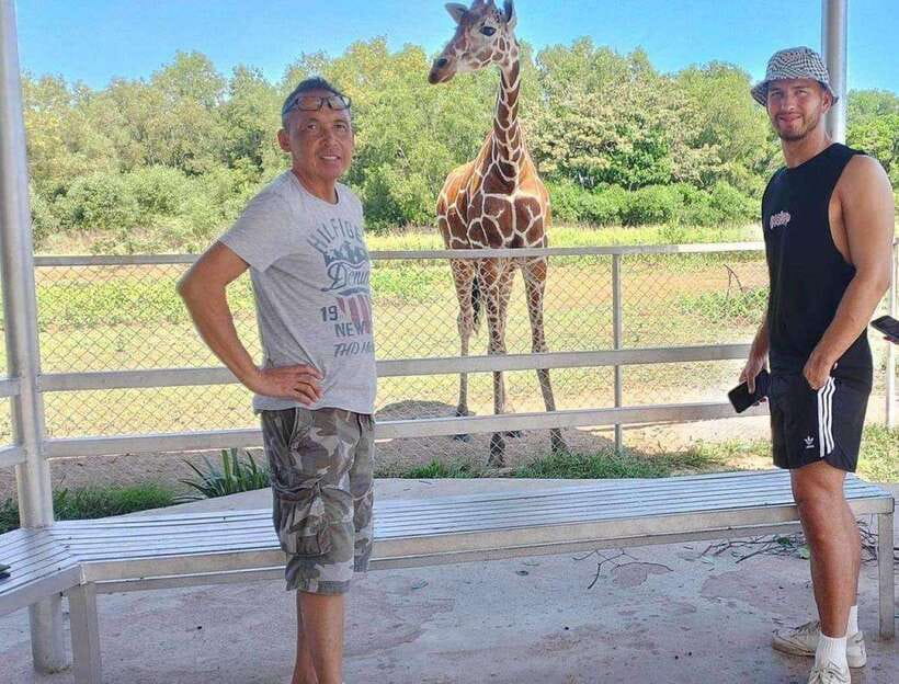 Coron: Calauit Safari Black Island Lunch & Transfer included - Calauit Wildlife Safari: The Real Deal on Giraffe Feeding and Up-Close Zebras