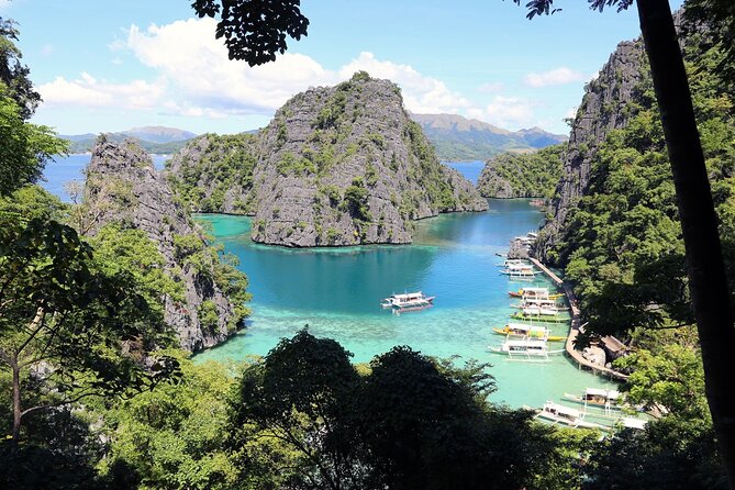 Coron Island Hopping Tour A with Kayangan Lake - Atwayan Beach: the short sun-and-reset moment