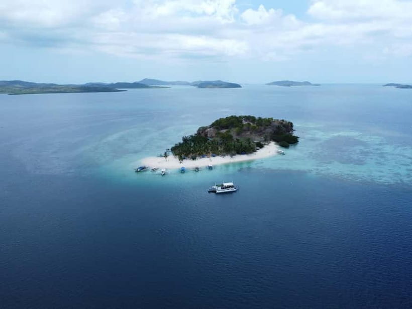 Coron Island: Premier Trimaran Tour - Barracuda Lake and the CYC Beach stop: nature time with different moods