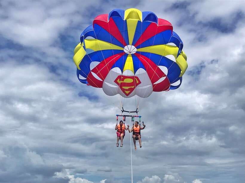 Coron: Parasailing Experience - From Coron Harbor Square to the Sky Over Coron Island