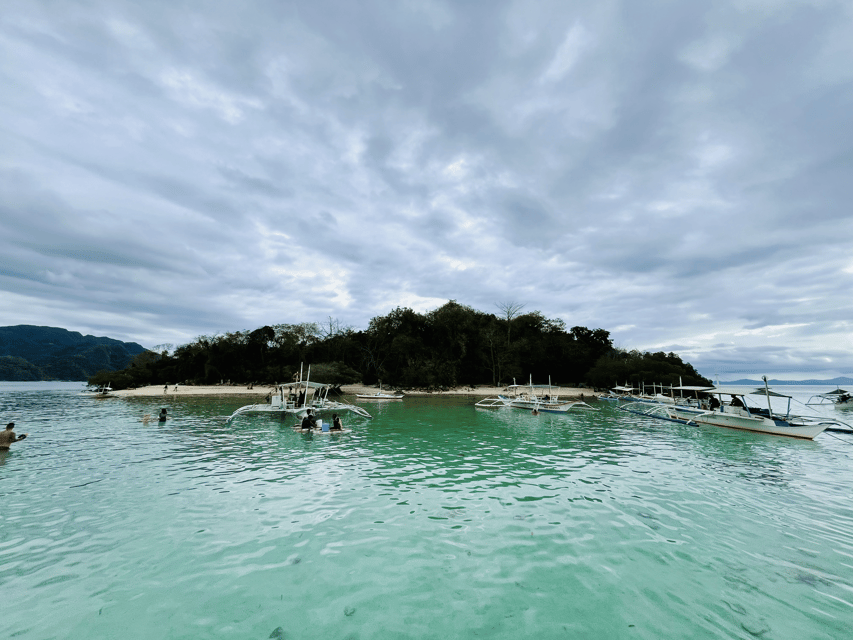 Coron: Private Boat Hire with Bespoke Guided Tour - Kayangan Lake, Twin Lagoon, Barracuda Lake: how the lagoons compare
