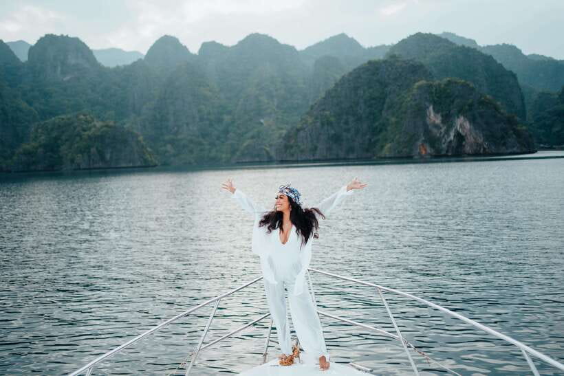 Coron: Private Island-Hopping Tour on a Yacht or Speedboat - Yacht vs speedboat: comfort, timing, and how the day feels