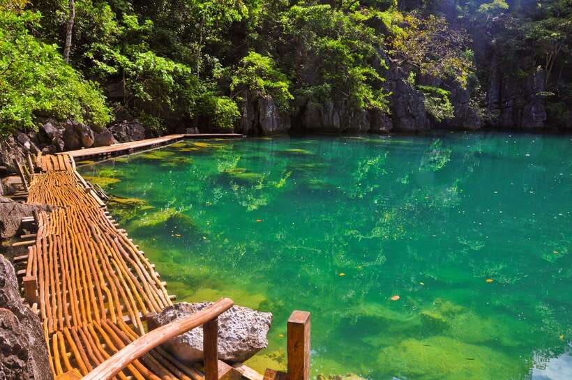 Coron Private Tour B: Barracuda Lake and Smith Beach - Getting on the water: pickup, boat time, and how the day runs