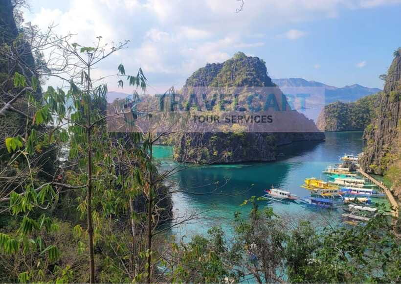 Coron's Ultimate Tour with lunch & water - Twin Lagoon: thermocline effect inside dramatic limestone walls