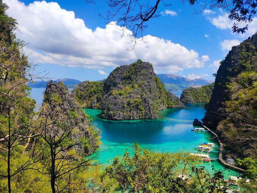 Coron: Super Ultimate Island-Hopping with Lunch & Transfers - Banul Beach buffet lunch: what’s included and what to watch for