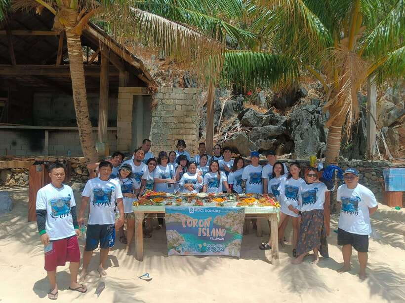 CORON TOUR - PRIVATE BOAT RENTAL with LUNCH (7 Destinations) - How the Private Coron Island Boat Day Works (7 Stops in 8 Hours)