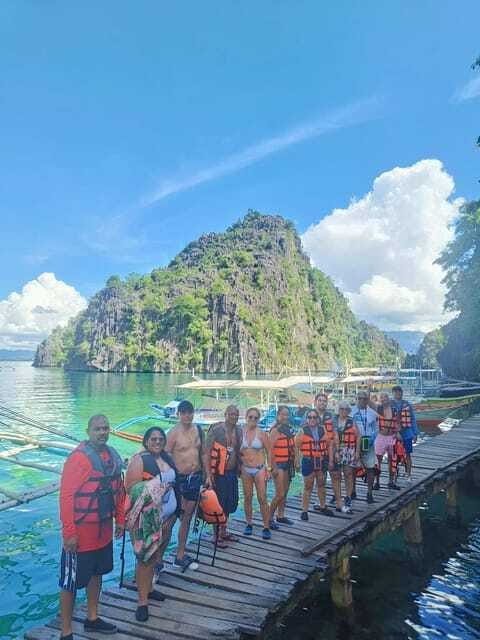 CORON TOUR - PRIVATE BOAT RENTAL with LUNCH (7 Destinations) - Siete Pecados and Coral Garden: When the Color Shows Up Fast