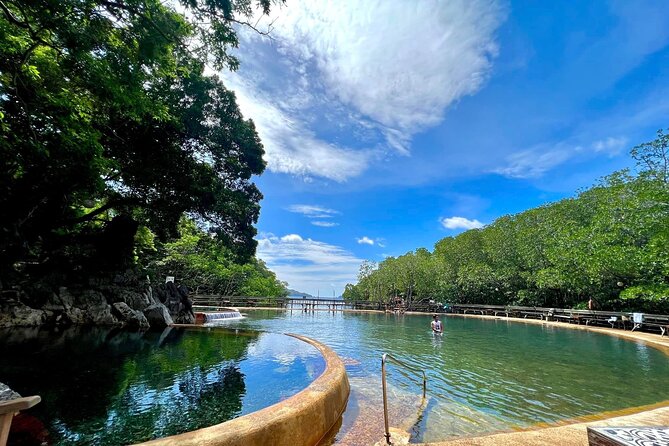 Coron: Town Tour with Maquinit Hot Spring - Mount Tapyas: the 700 steps that turn into real views