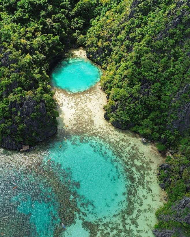 Coron Ultimate Tour: 7 Destinations with Lunch & Transfers - Lunch on the way: included buffet plus real crowd-pleasers