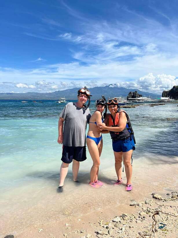 Dumaguete Apo Island Snorkel with turtle Tour - How the day stays relaxed, not rushed