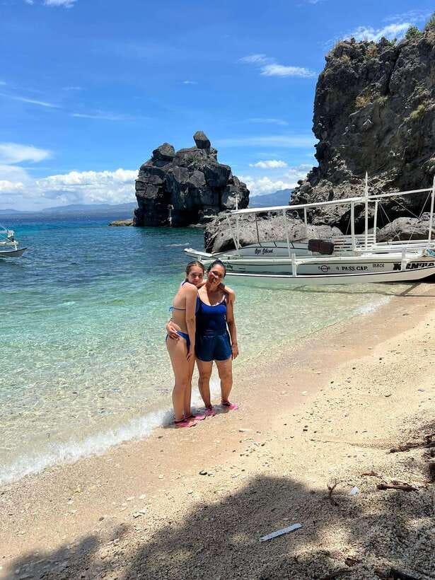 Dumaguete Apo Island Snorkel with turtle Tour - Lunch on Apo Island: what “included” actually feels like