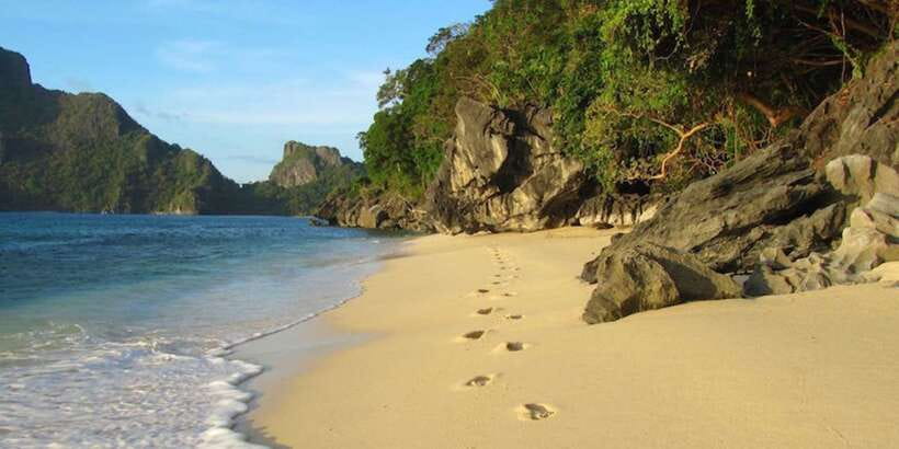 El Nido: Hidden Beaches and Lagoons Boat Hopping Tour D - Your Route Explained, Small Lagoon to Cadlao Island