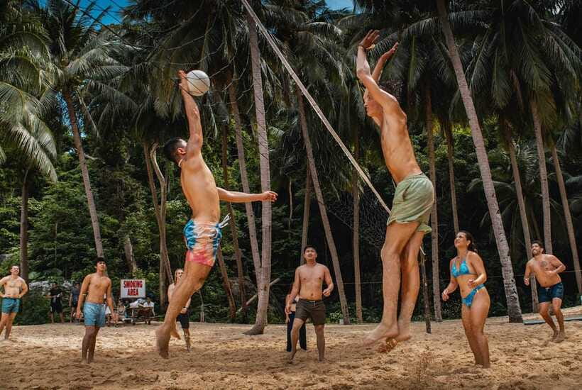 El Nido: Island Hopping Adventure by Haqqy Life - The first secret stop: lunch plus a long swim reset