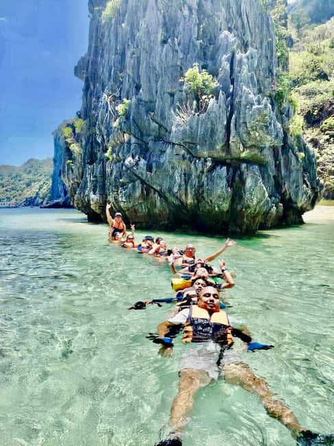 El Nido: Island Hopping Tour A with Kayaking on Big Lagoon - Seven Commandos Beach: Powdery Sand and a Tight Safety Briefing