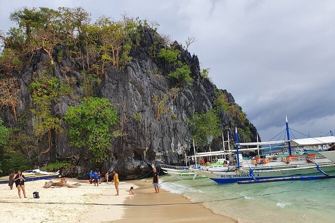 El Nido Island Hopping Tour A with Lunch - Secret Lagoon: the 30-minute pause with big water views